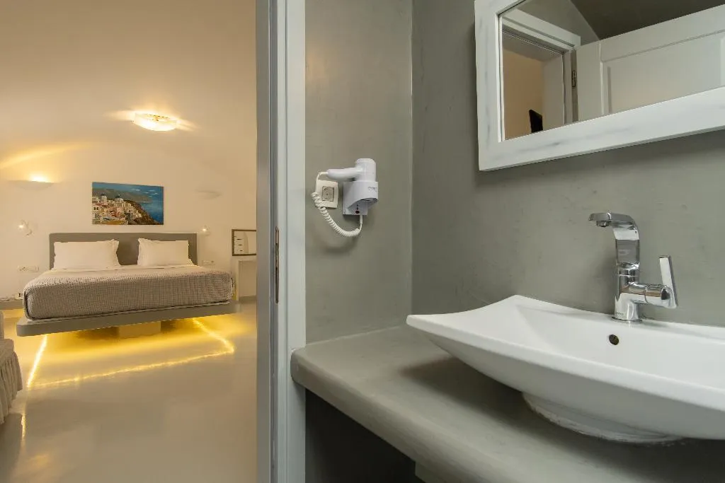 SUITE DELUXE Room, Central Fira Hotel, Santorini