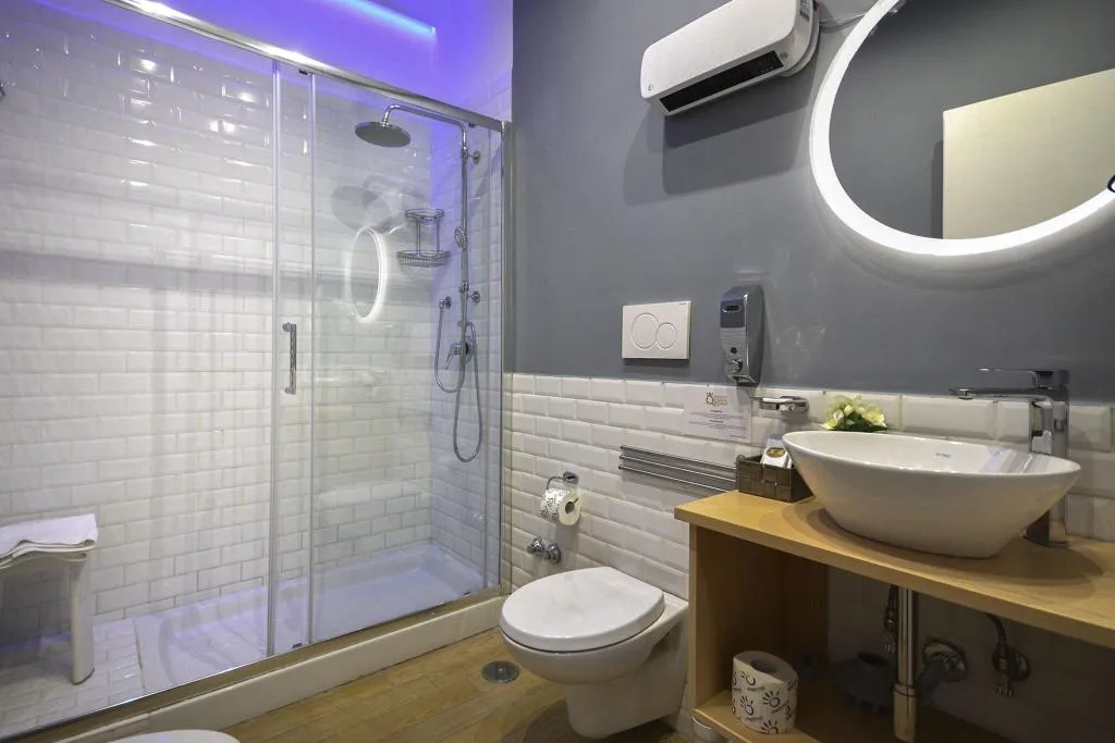 DOUBLE QUEEN SIZE BED Room, B B Sorrento Queen, Naples