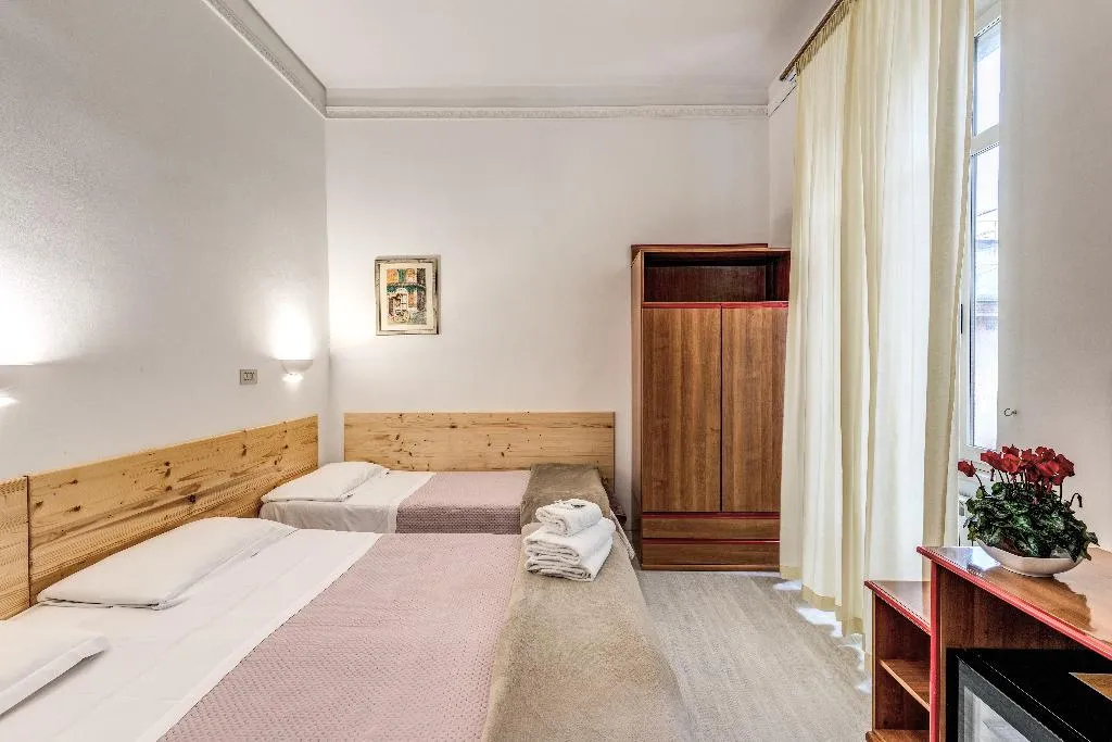 TRIPLE STANDARD Room, Hotel Altavilla 9, Rome