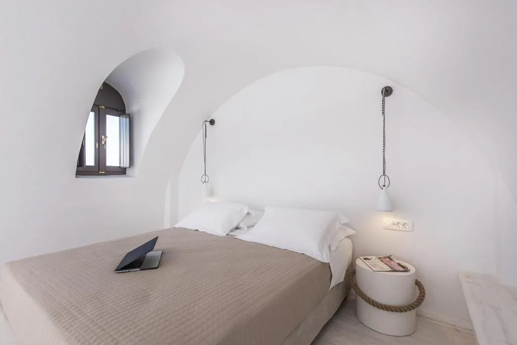 Room, Caldera Memories, Santorini