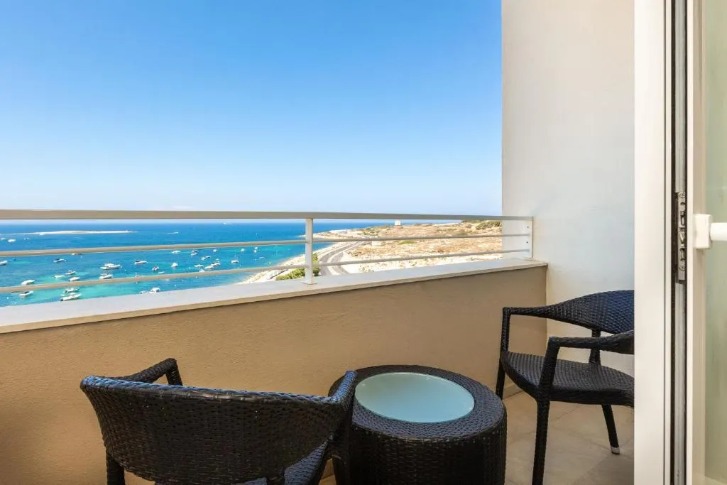 Double or Twin SUPERIOR SEA VIEW Room, Salini Resort, Malta