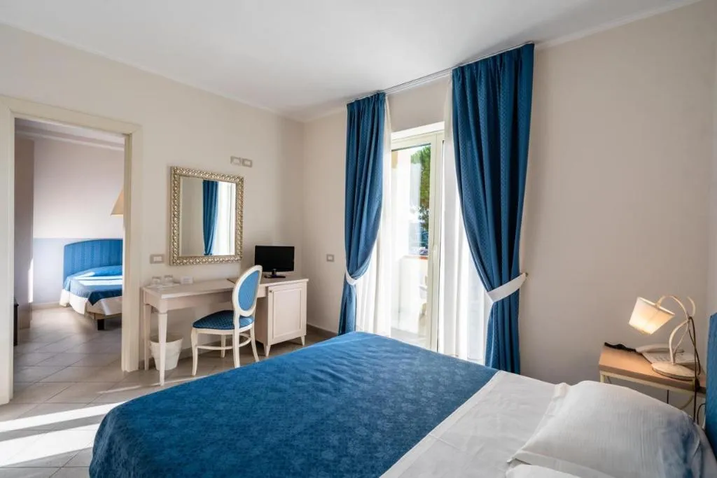 Double or Twin SEA VIEW Room, Grandhotel Parco Augusto, Catania