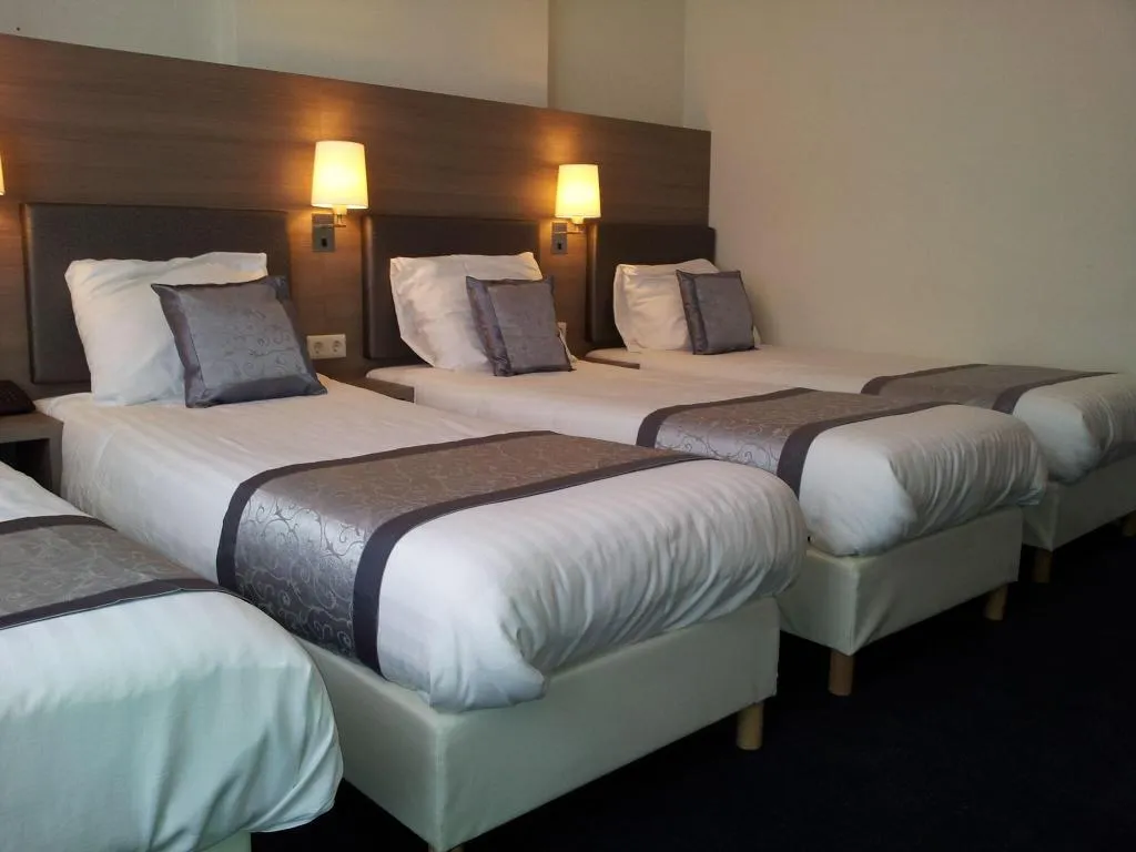 QUADRUPLE STANDARD Room, The Concert Hotel, Amsterdam