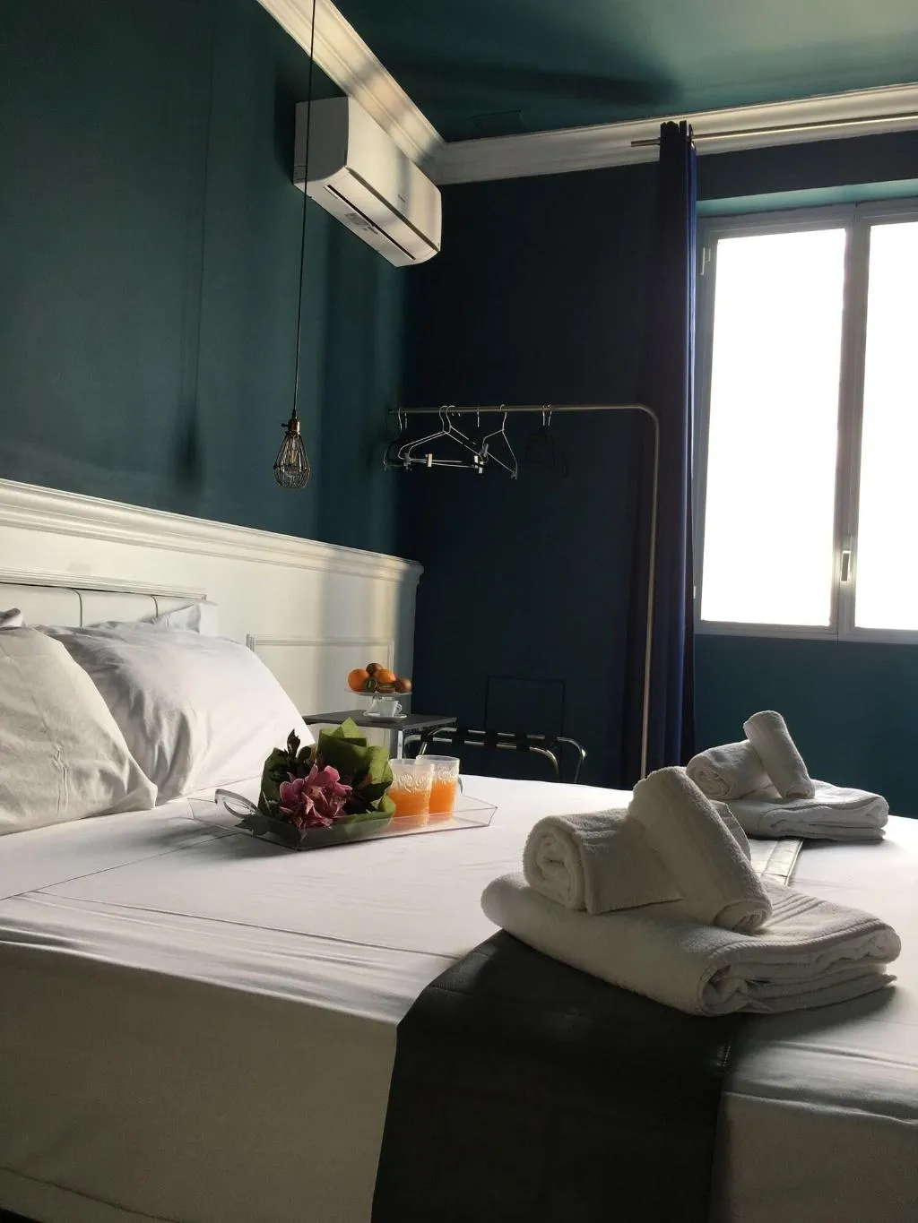 Room, B&B Villareale, Palermo