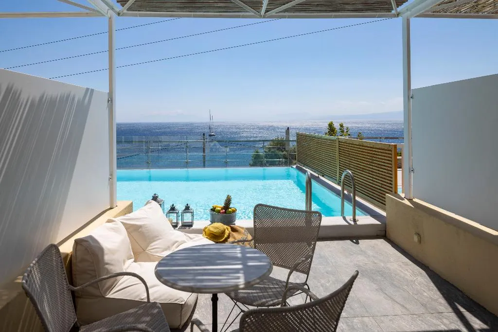 JUNIOR SUITE SEA VIEW Room, Atrium Hotel Skiathos, Skiathos
