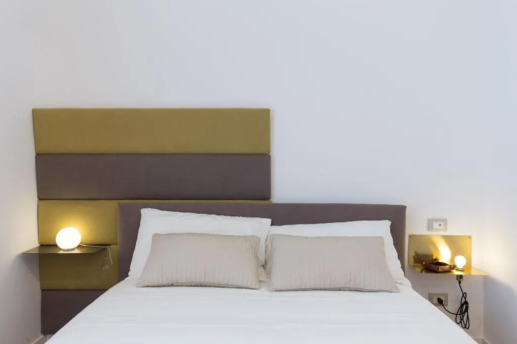 Room, Savoy Riviera, Naples