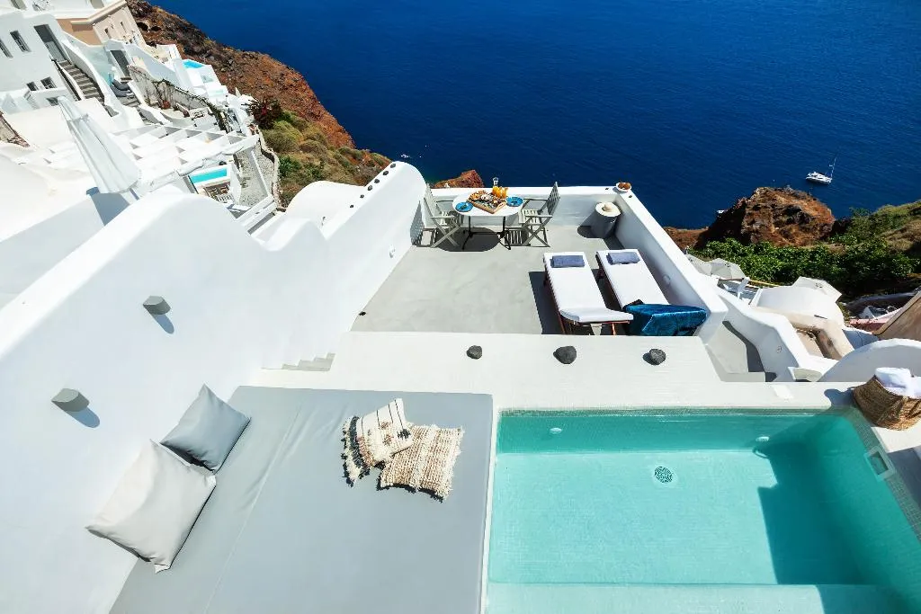 SUITE DELUXE Room, Diamond Luxury Suites, Santorini