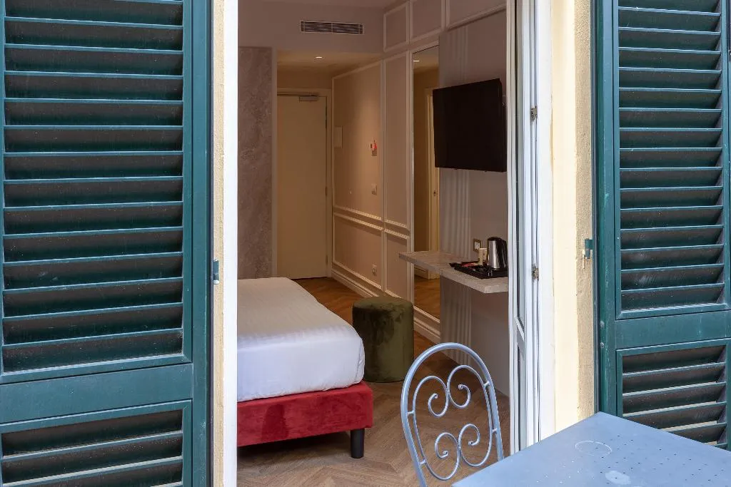 DOUBLE WITH BALCONY Room, La Fortezza, Florence