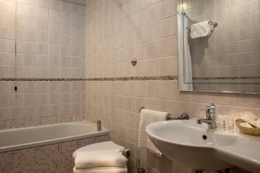 DOUBLE SINGLE USE STANDARD Room, Montespina Park Hotel, Naples