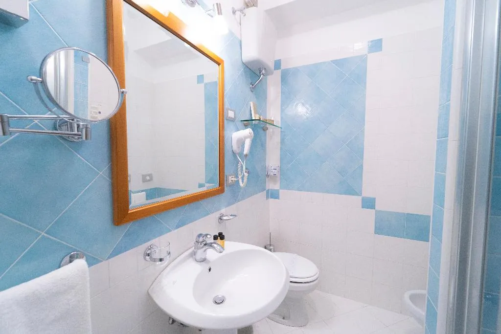 Double or Twin SUPERIOR Room, Hotel San Pietro, Naples