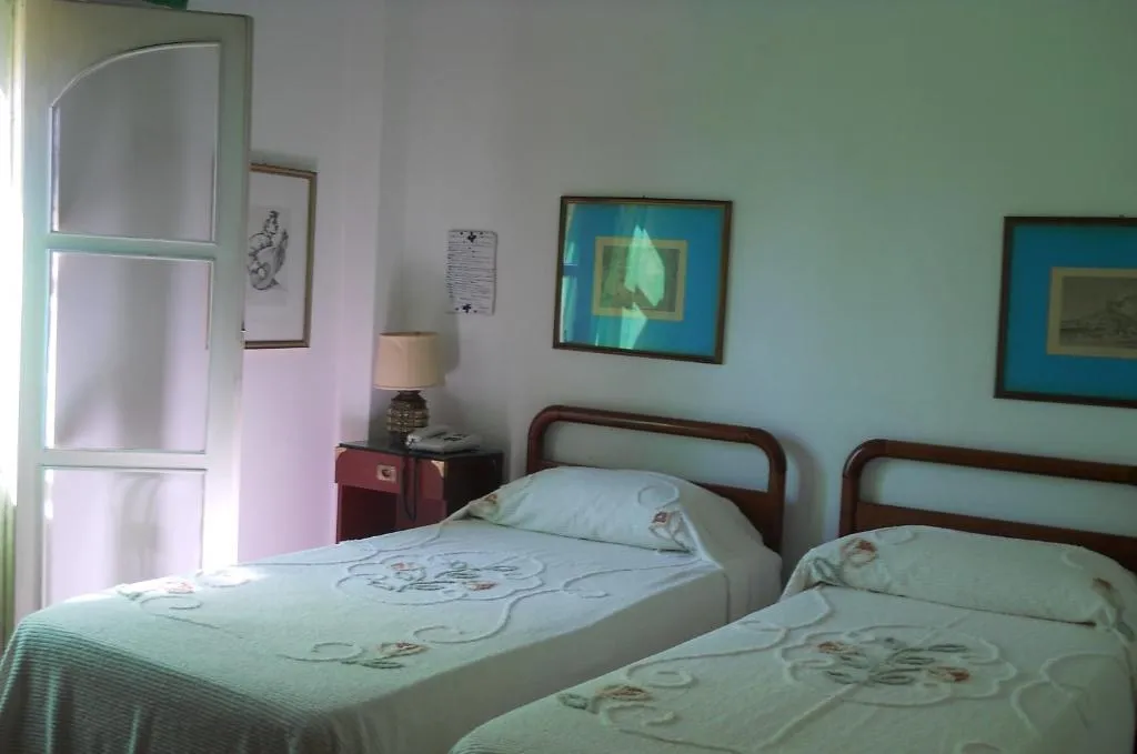 Double or Twin CLASSIC Room, Hotel Arathena Rocks, Catania