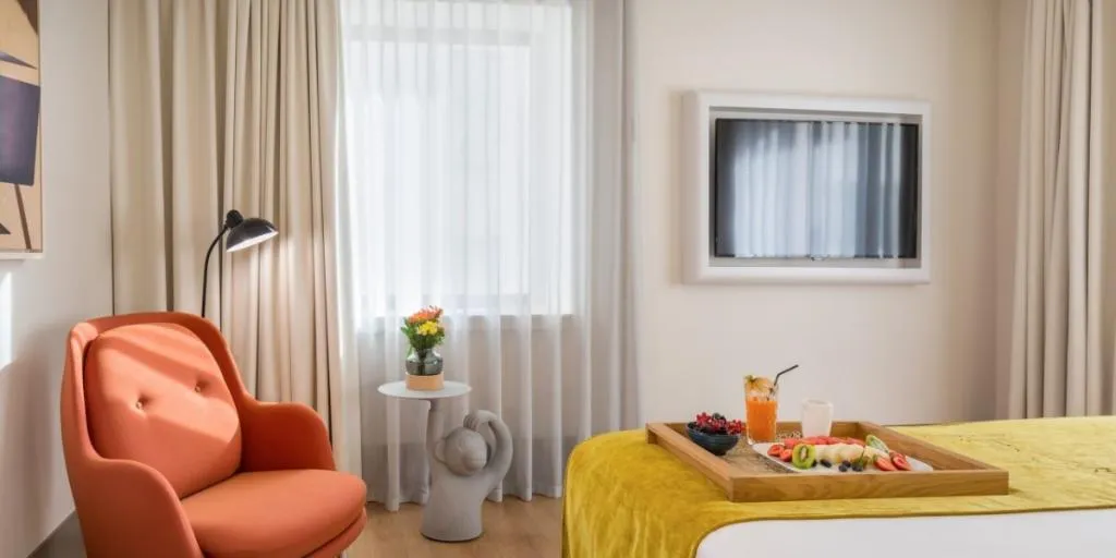 JUNIOR SUITE CAPACITY 2 Room, Barceló Torre de Madrid, Madrid