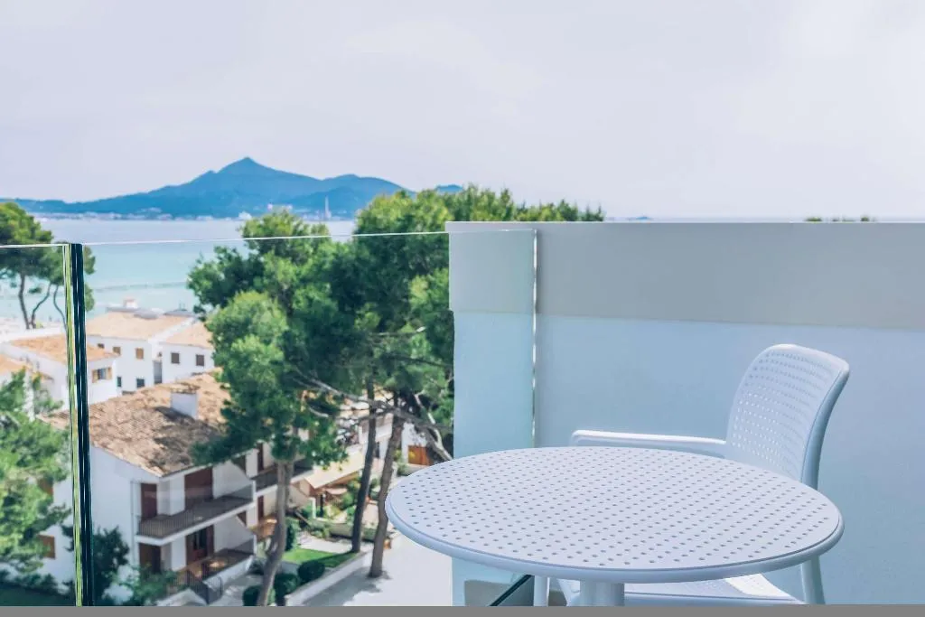 Room, Iberostar Waves Alcudia Park, Majorca