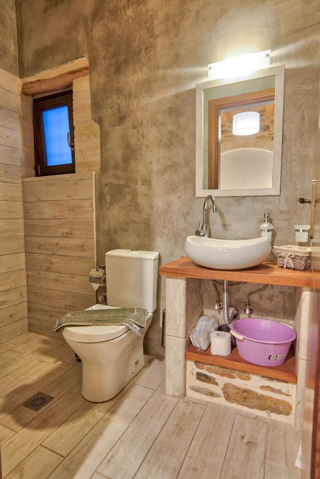 SUITE WITH JACUZZI Room, Lameriana Secret Village, Crete