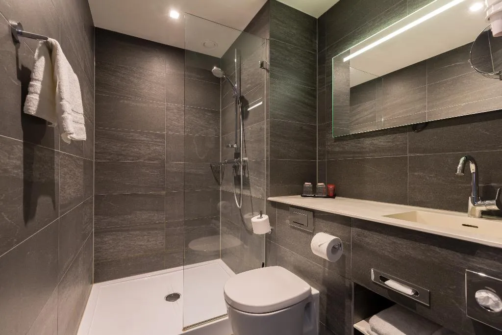 DOUBLE COMFORT Room, Leonardo Hotel Groningen Stadspark, Amsterdam