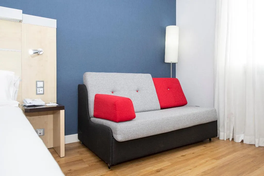 DOUBLE QUEEN SIZE BED Room, Holiday Inn Express Barcelona City 22@, Barcelona