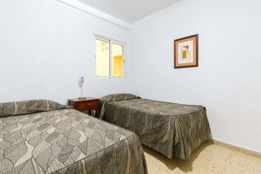 APARTMENT THREE BEDROOMS ONE BATHROOM Room, Apartamentos Maja Beach, Costa Blanca