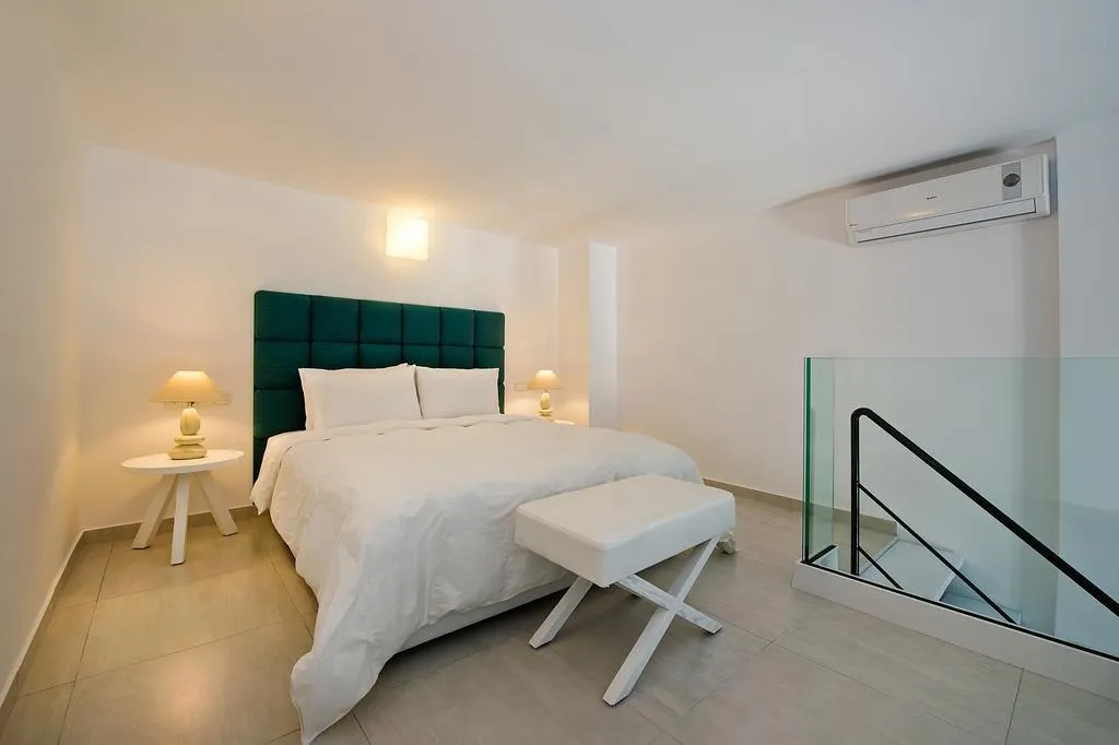 SUITE WITH PRIVATE POOL Room, Cavo Bianco Boutique Hotel & Spa, Santorini