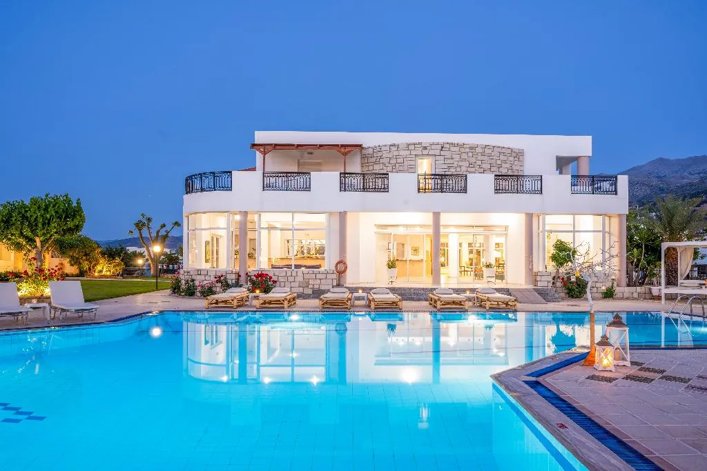 Pool, Maria Rousse, Crete