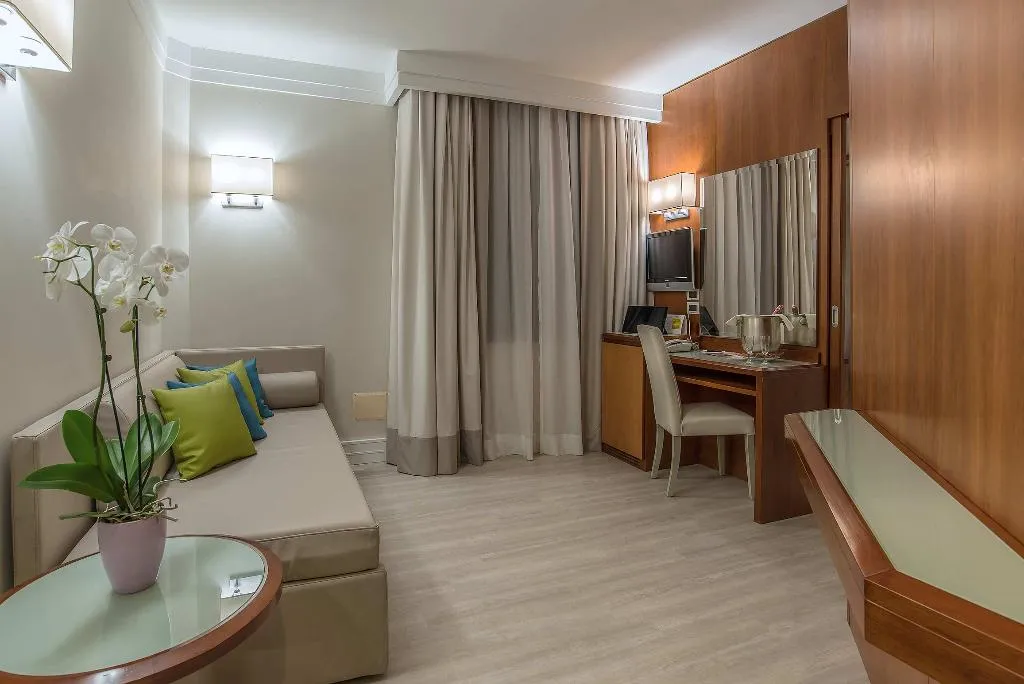 SUITE CAPACITY 3 Room, La Giocca Hotel, Rome