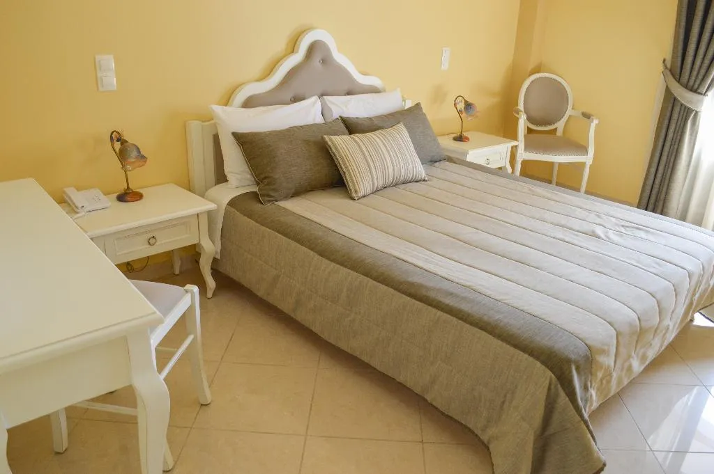 SUITE GARDEN VIEW Room, Castro, Santorini