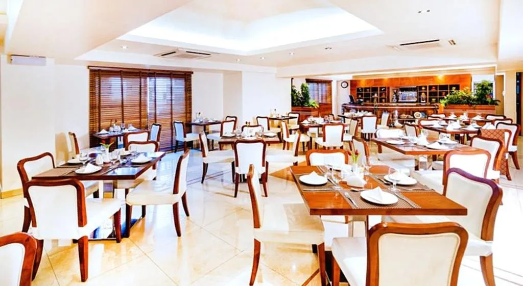 General view, Golden Sands Hotel Apartments, Dubai