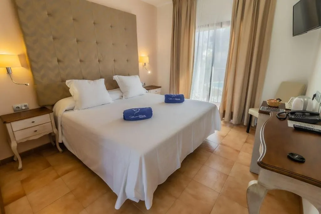 Double or Twin POOL VIEW Room, Paloma Blanca Boutique Hotel, Costa Del Sol