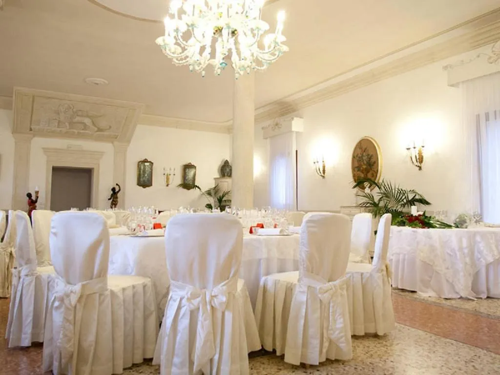Restaurant, Villa Foscarini Cornaro, Venice