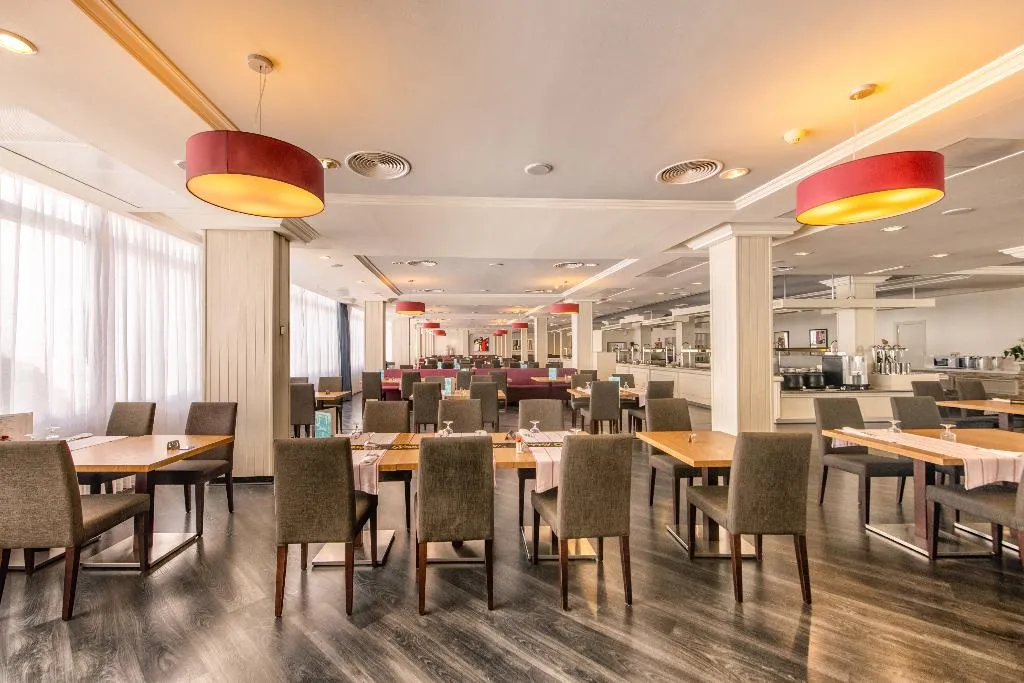 Restaurant, Hotel Calabona, Majorca