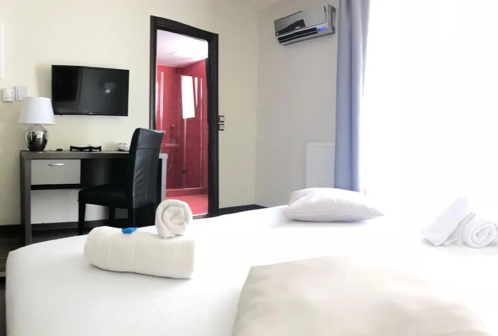 Room, Athens Luxury Suites, Athens