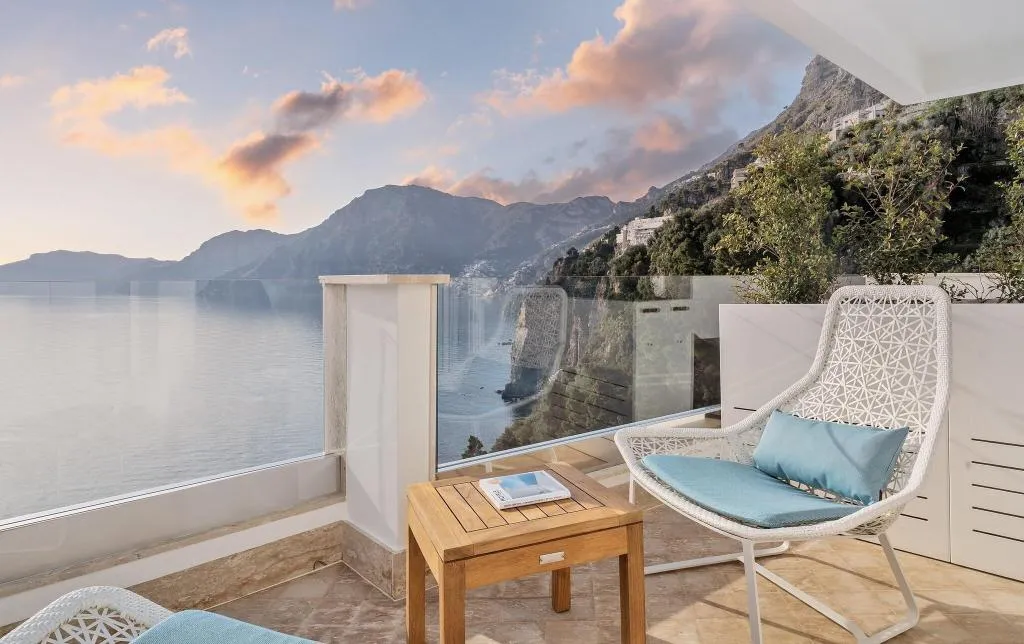 DOUBLE SEA VIEW KING BED Room, Casa Angelina, Naples