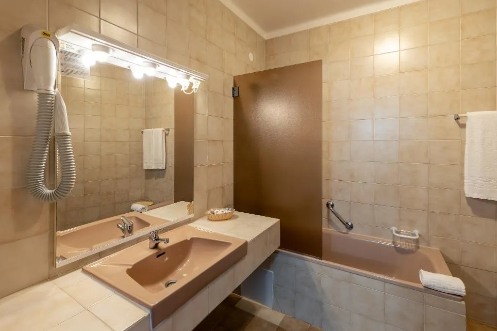 SUITE STANDARD Room, Praia da Lota Resort, Algarve