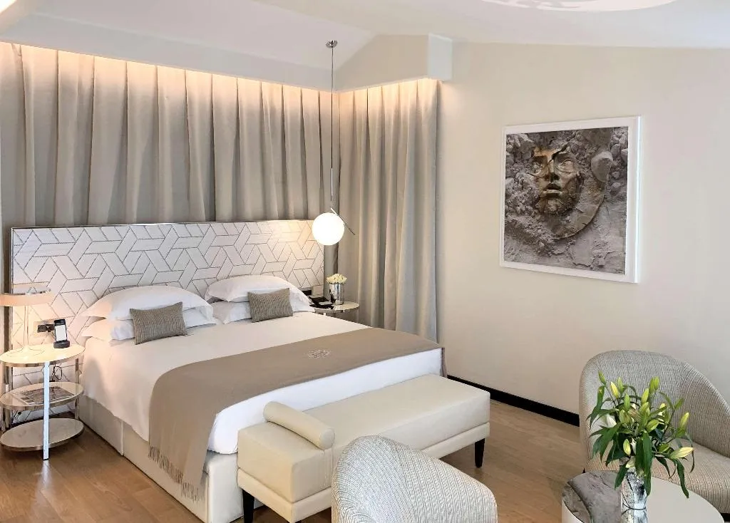 Room, Rosa Grand Milano - Starhotels Collezione, Milan
