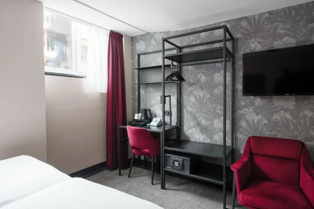 QUADRUPLE ECONOMY Room, Krisotel, Amsterdam