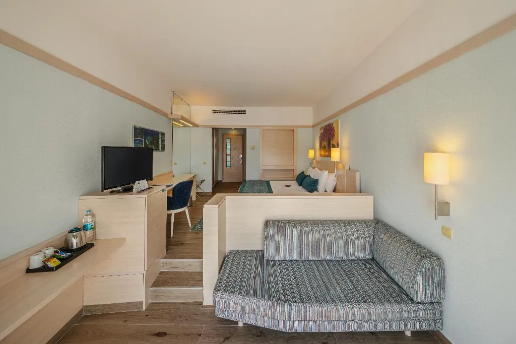 TRIPLE SUPERIOR Room, La Blanche Resort & Spa, Bodrum