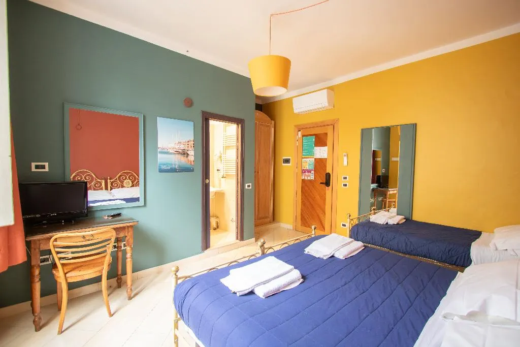 TRIPLE STANDARD Room, Ostello Bello Firenze, Florence
