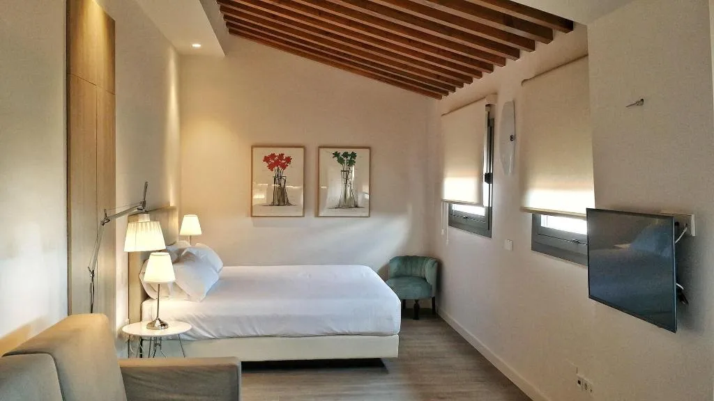 Room, San Lorenzo Suites, Madrid