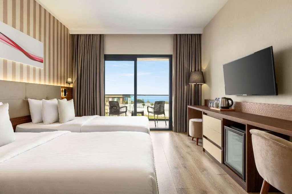 TWIN WITH VIEWS Room, Ramada By Wyndham Cesme, Izmir