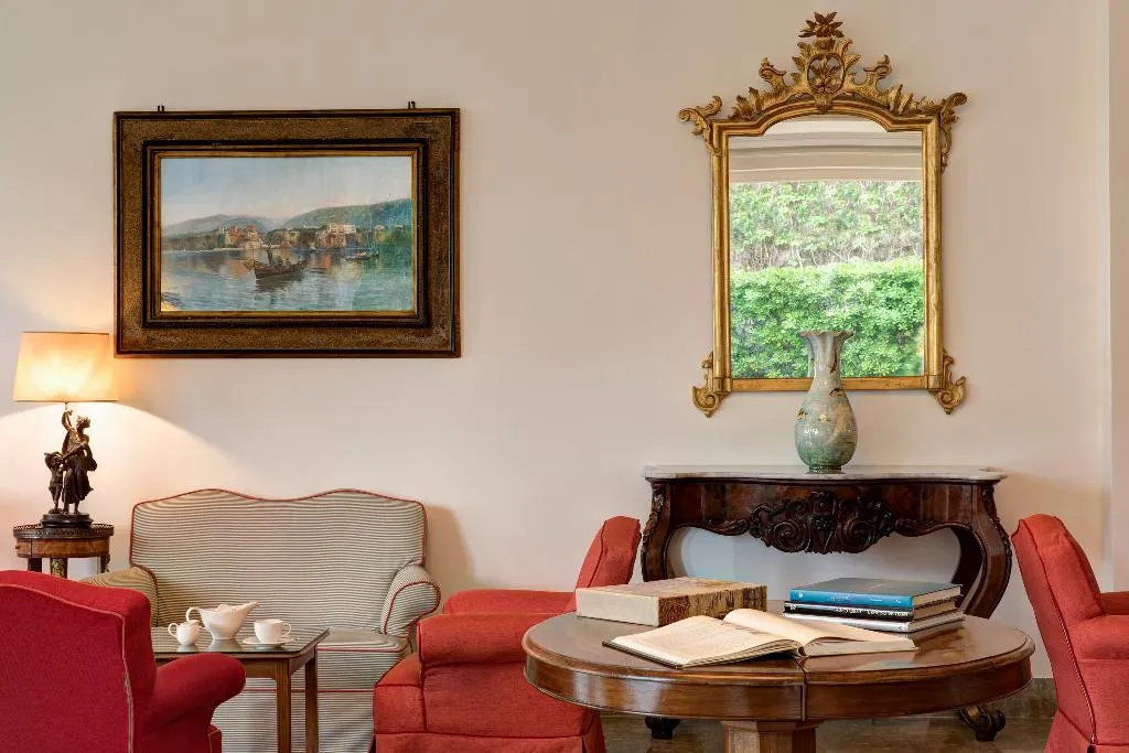 Lobby, Grand Hotel Royal, Naples