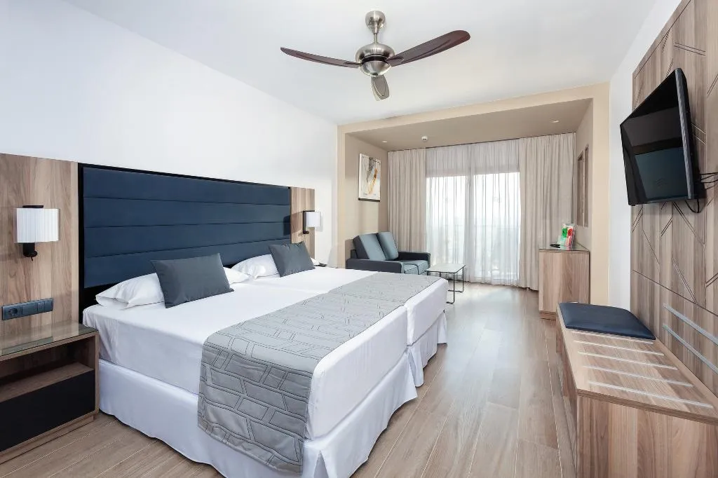Double or Twin WITH BALCONY Room, Hotel Riu Palace Oasis, Gran Canaria