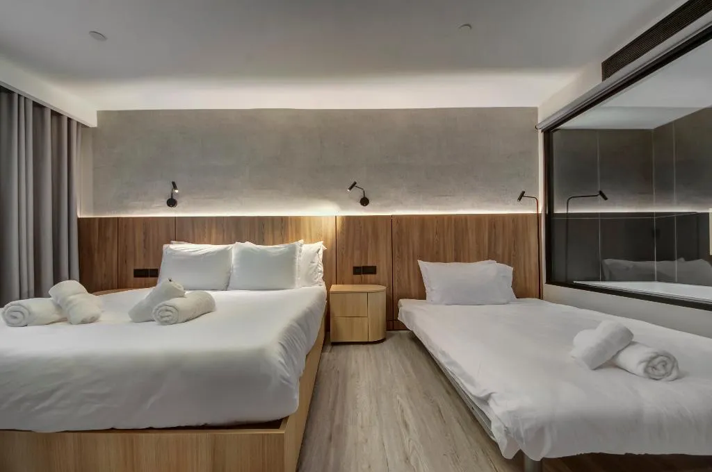 TRIPLE PREMIUM SUPERIOR Room, Noru Hotel, Malta