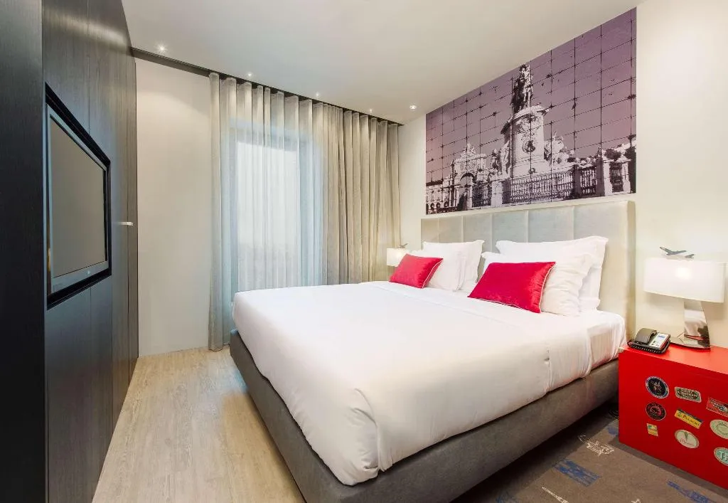 SUITE STANDARD Room, Melia Lisboa Aeroporto, Lisbon