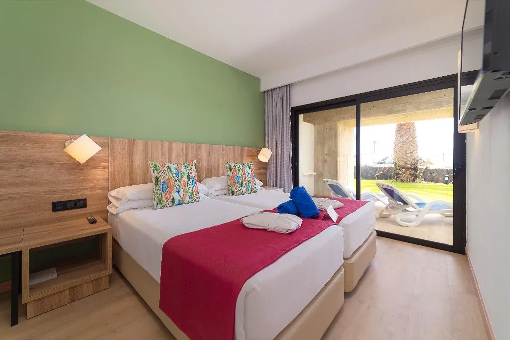 FAMILY ROOM TWO BEDROOMS Room, Costa Calero Thalasso& Spa, Lanzarote
