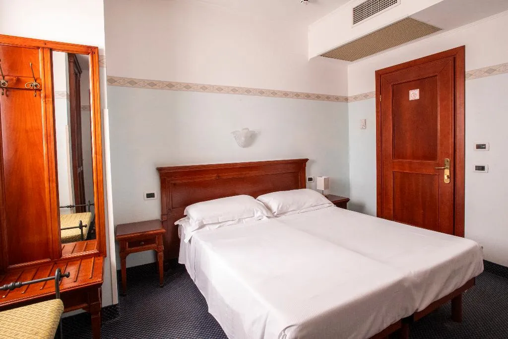 DOUBLE CLASSIC Room, Russo Palace, Venice