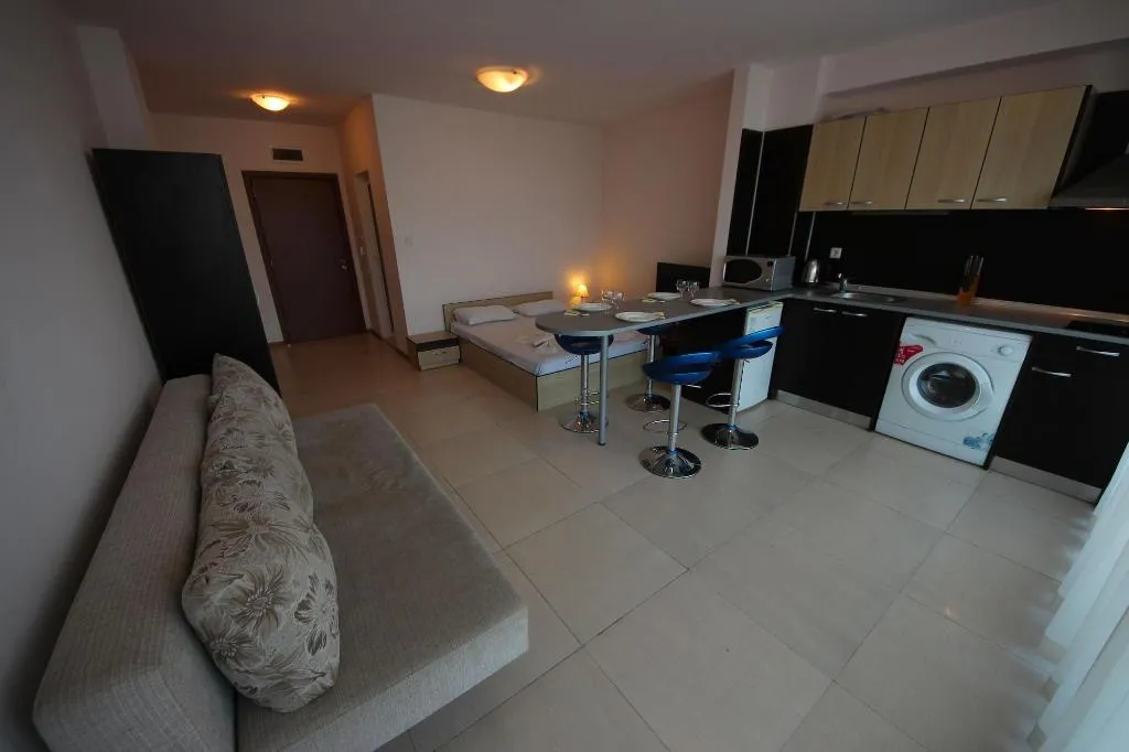 Room, Menada Grand Kamelia Apartments, Bourgas