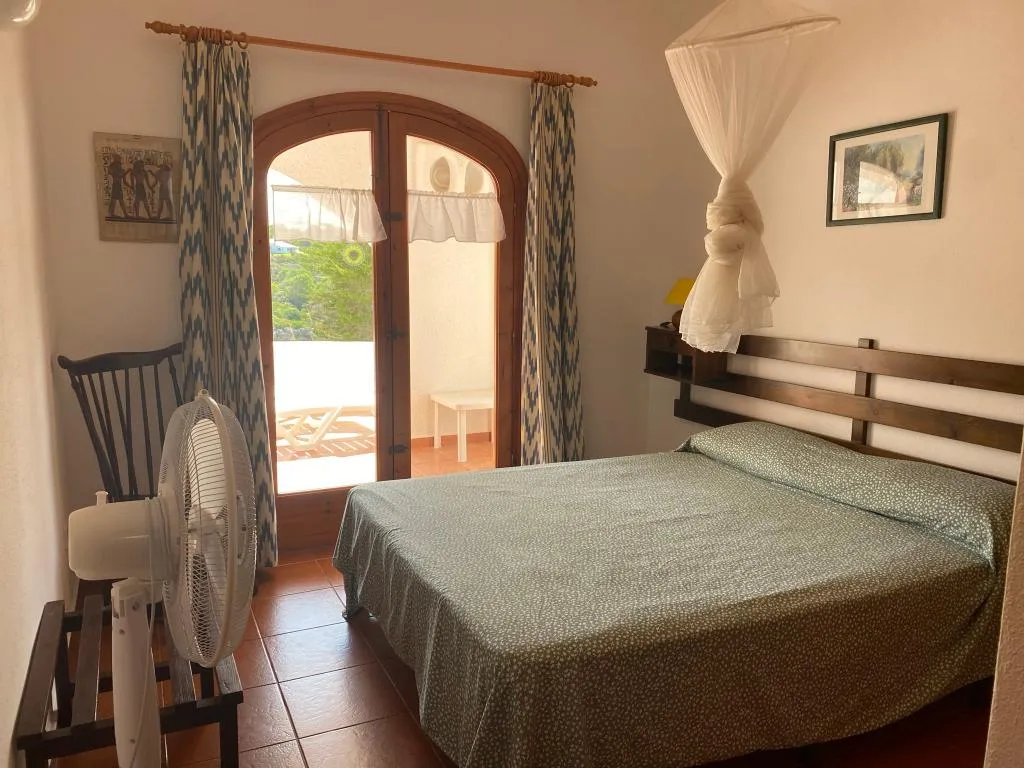 VILLA TWO BEDROOMS WITH TERRACE Room, Es Brucs, Menorca