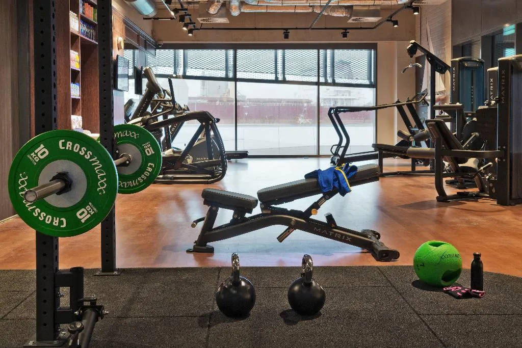 Sports and Entertainment, Moxy Amsterdam Houthavens, Amsterdam
