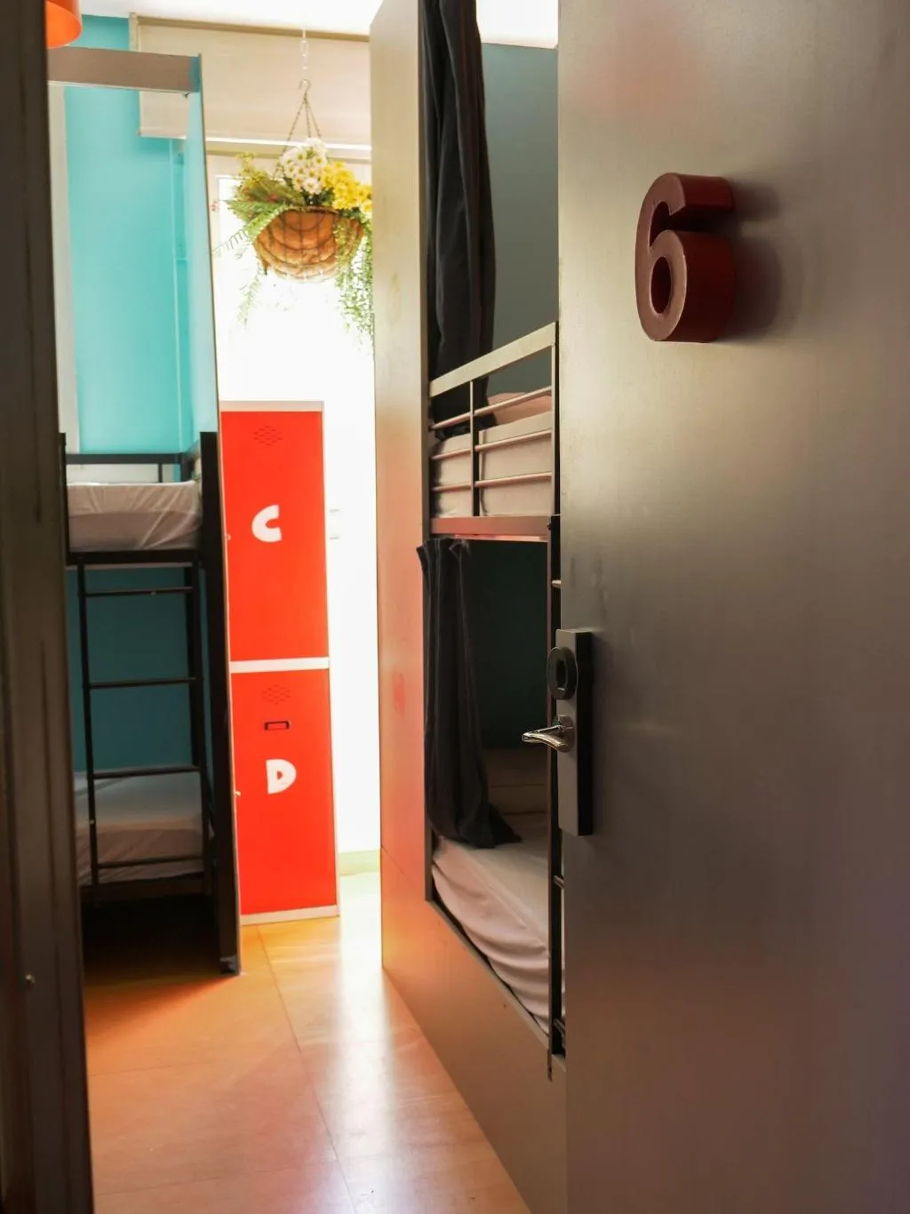 Room, Urban Hostel, Madrid