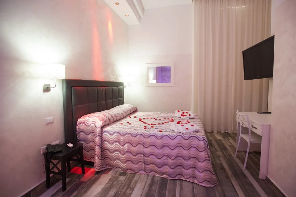Double or Twin STANDARD Room, Napoli Garibaldi Square, Naples