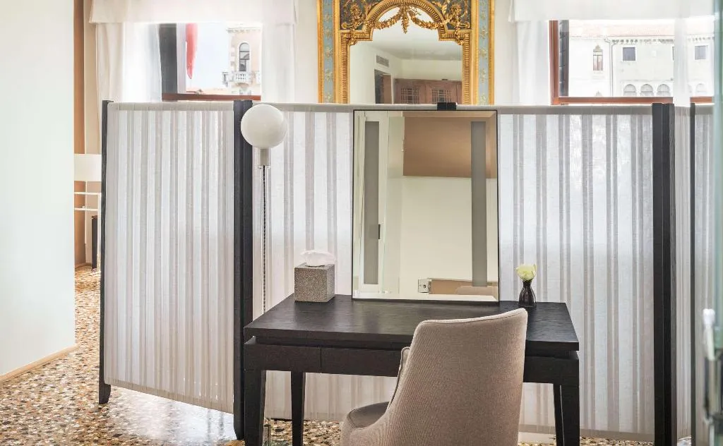 SUITE STANDARD Room, Aman Venice, Venice